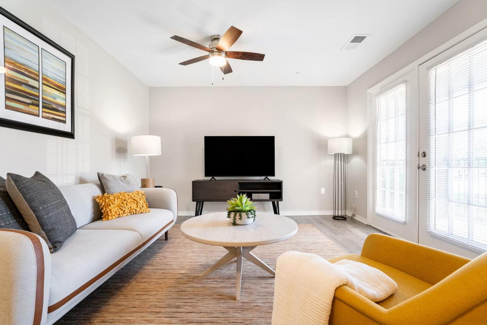 One Bedroom Apartment Near Downtown Ρόλι Εξωτερικό φωτογραφία